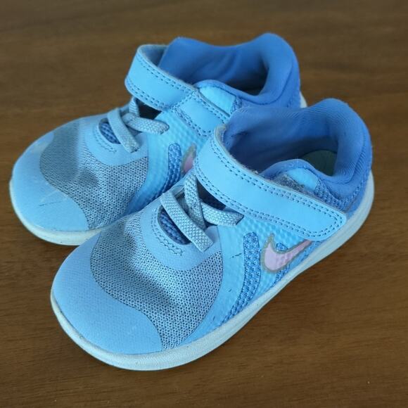 Nike Kids Revolution 4 toddler 7C - Picture 1 of 7